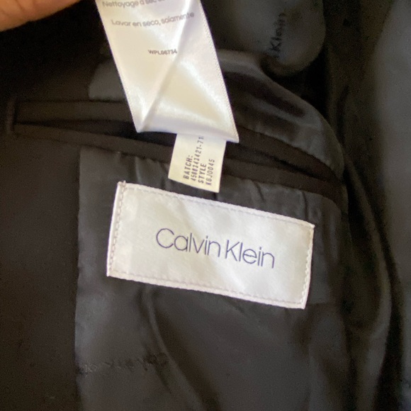 Calvin Klein boys suit size 14 - Picture 4 of 4